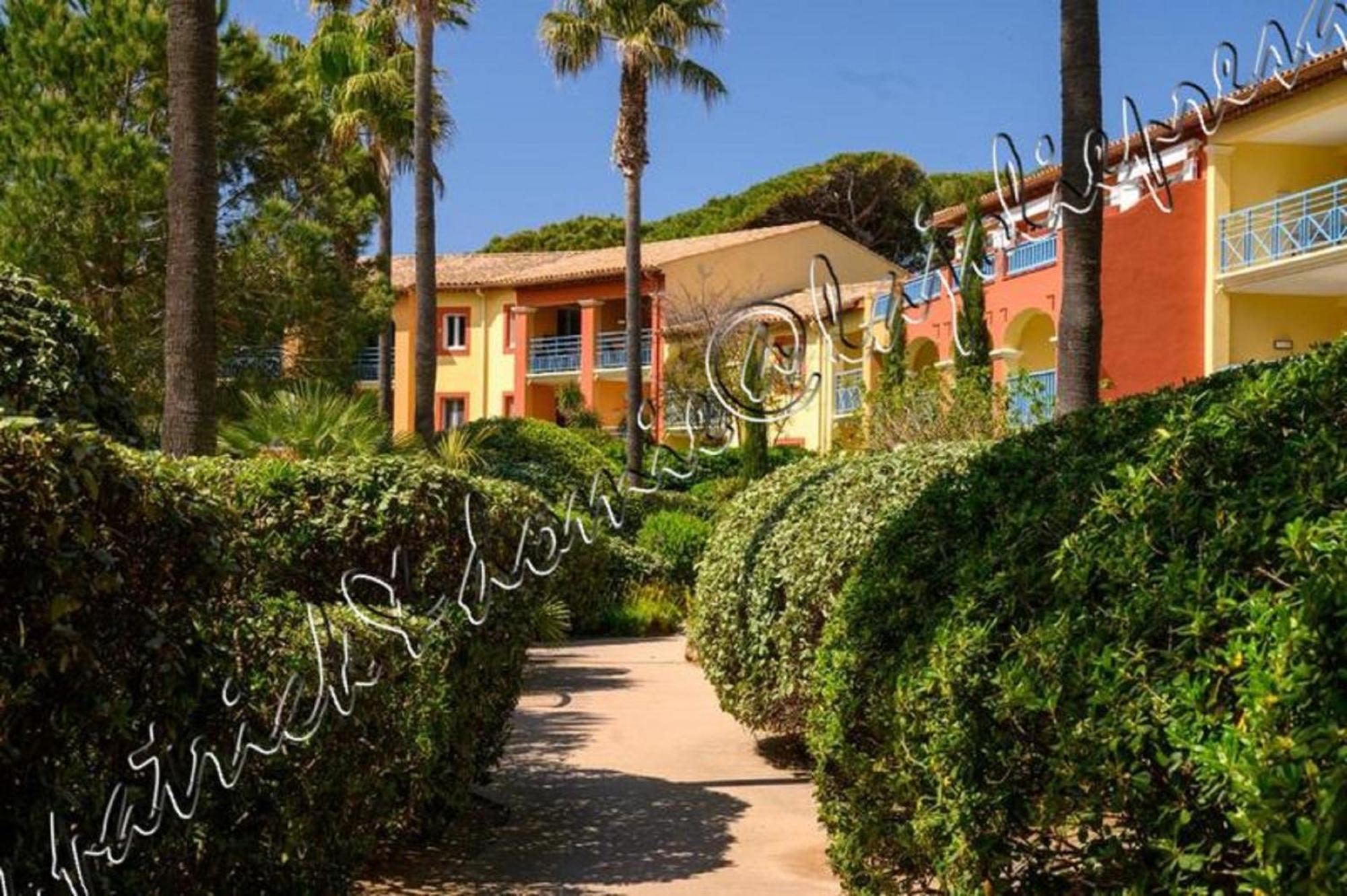 Magnifique Parc De La Presqu'Ile Avec Piscine Et Plage Face A Porquerolles ! Hyeres Ngoại thất bức ảnh