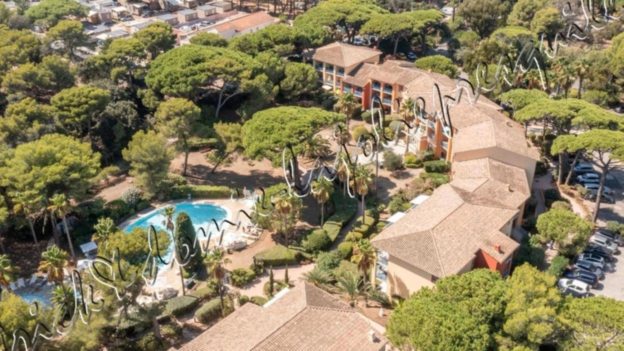 Magnifique Parc De La Presqu'Ile Avec Piscine Et Plage Face A Porquerolles ! Hyeres Ngoại thất bức ảnh